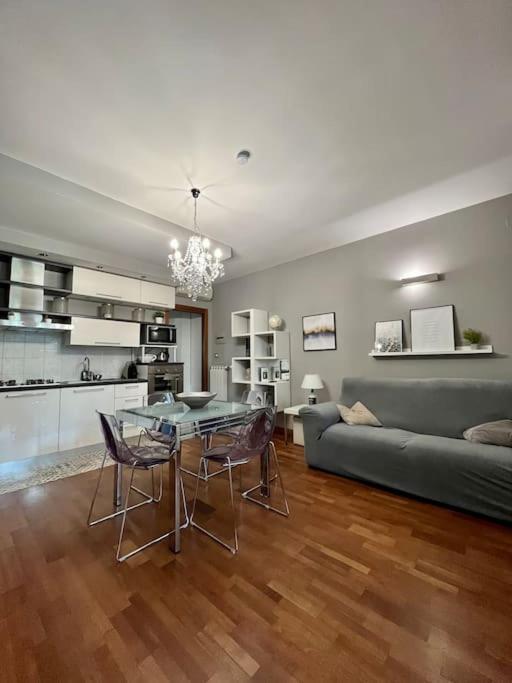 Apartmán Casa Di Lillo Merate Exteriér fotografie